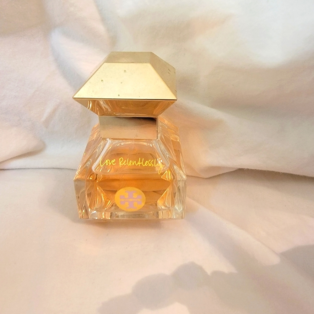 Tory burch perfume